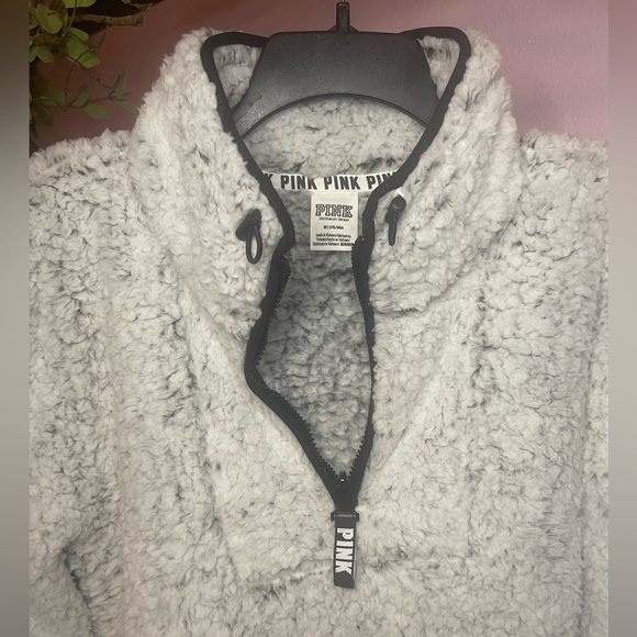 Victoria’s Secret PINK Frosted White Sherpa Quarter Zip Pullover - Picture 4 of 12